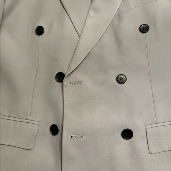 Nasir Silver Double Breasted Peaked Lapel Suit Size 44R - Picture 4 of 16